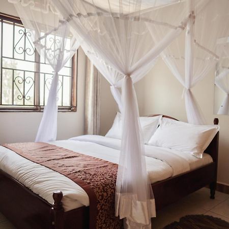 Acacia Country Inn Mbarara Bagian luar foto