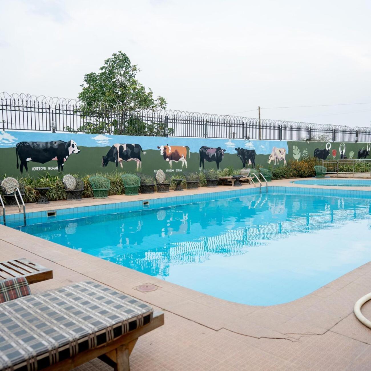 Acacia Country Inn Mbarara Bagian luar foto