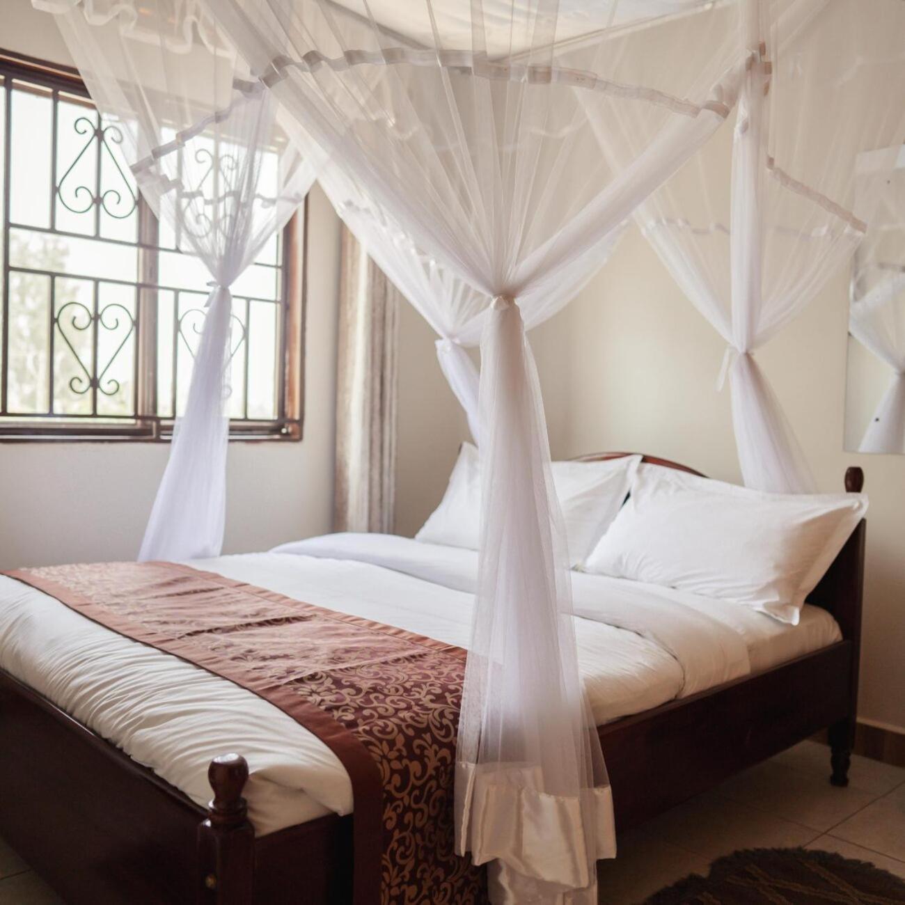 Acacia Country Inn Mbarara Bagian luar foto